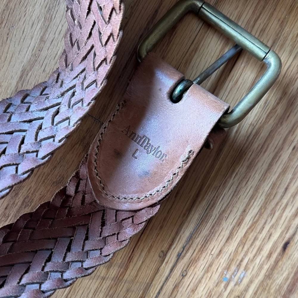 Bundle of Vintage Woven and Leather Belts - Picture 4 of 9